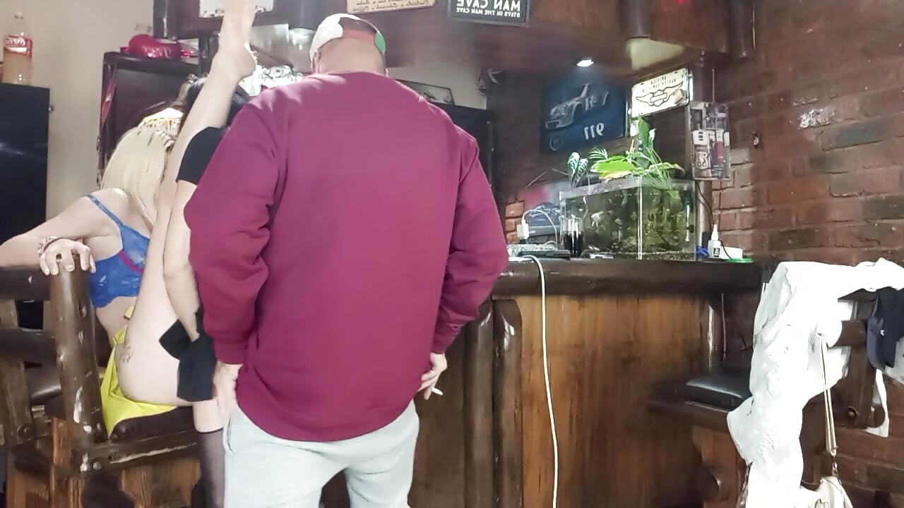 私たちの新しい、ええと、初めてAを見たときの愛を見ていました。
