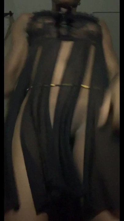 All Eyes on browngurl234 as She Takes Over the Camera with her sexy dance moves | Clip 3