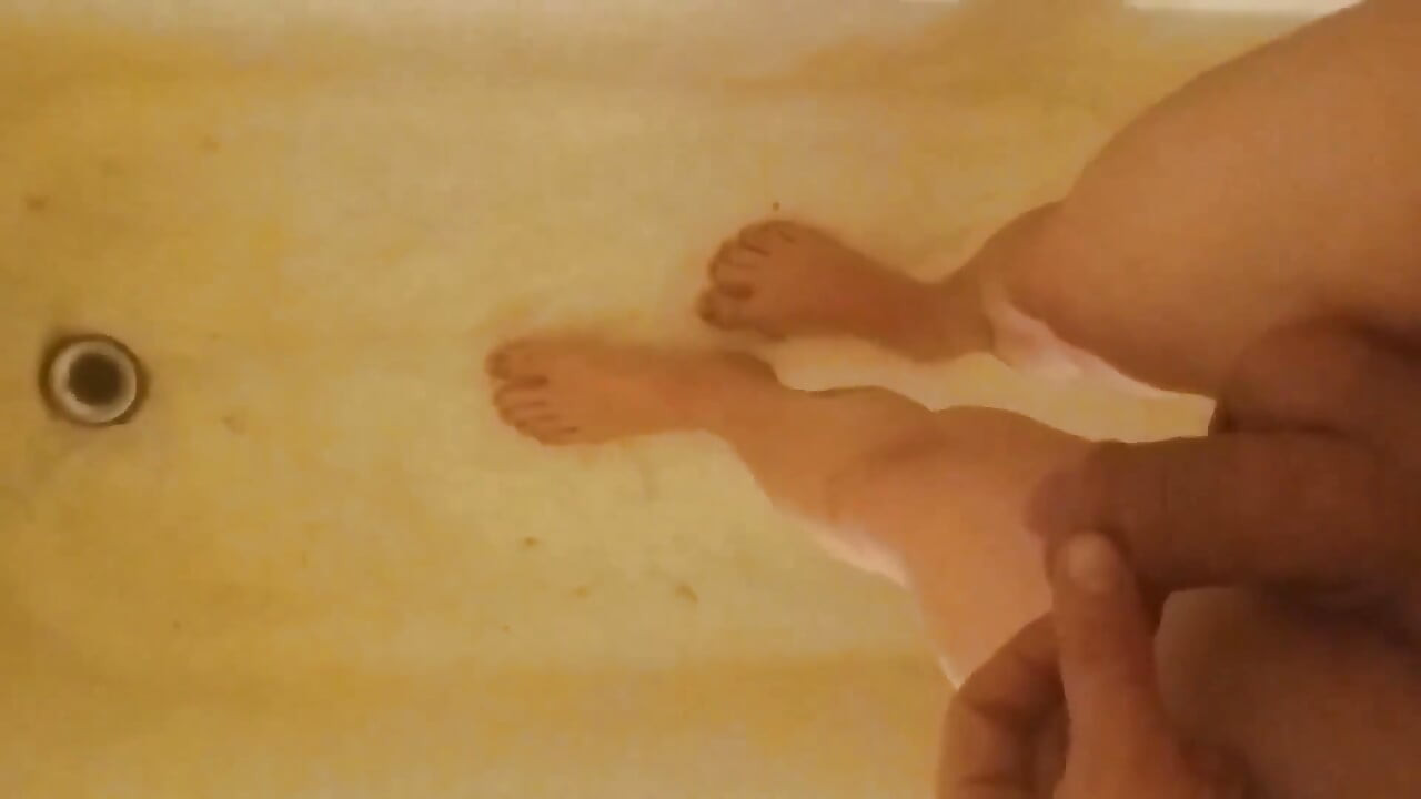 Pacing Naked and Barefoot Peeing on My Foots, in a Bathtub