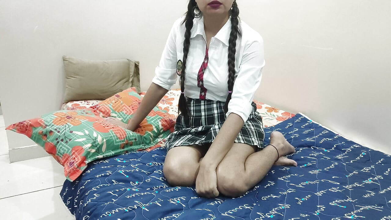 School girl fucked hard - Hindi desi porn with audio