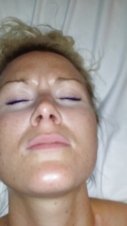 Femme au foyer américaine incroyable, fisting, gros plan, contractions, orgasme et creampie