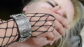 Ruke ekstremne i filmske - uzet ću posljednji djelić tvoje beskorisne kučko za grudnjake! Napisala Vrhunska Domina Lia i njezina robinja Carol