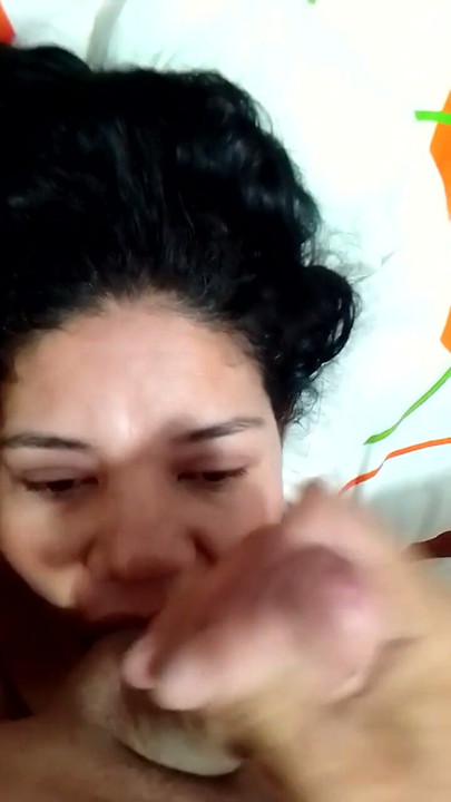 Beautiful girlfriend deep throat | Clip 1