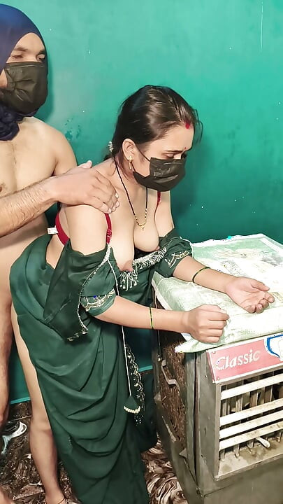 Sexo de Irmão e Irmã Postiços Indianos Garota Indiana de 18 Anos Virgem Sexo pela Primeira Vez Sexo de Amor com Namorada pela Primeira Vez