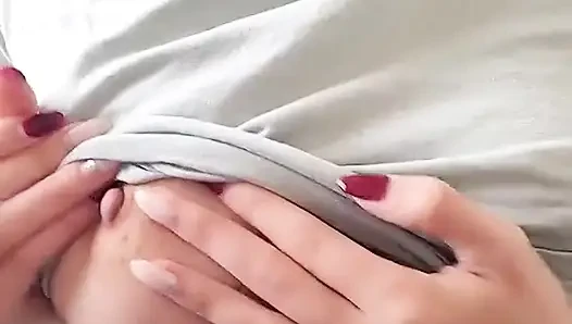 Göğüs gösterisi
