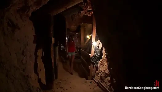 Clementine Mağaraları Efsanesi