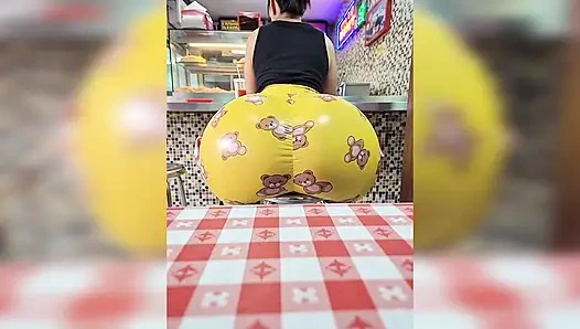 Big ass eating hamburger