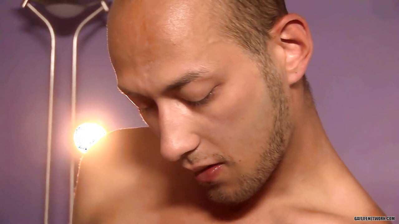Domynick Knows How to Seduce