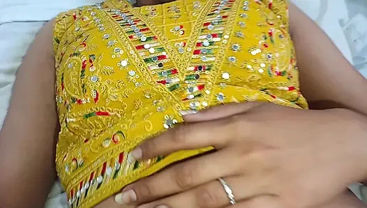 Seeing the sexy figure of uncle's girl, the stepbrother took away the Oyo then the younger stepsister had sex with a silicone condom. Hindi audio, silicone condom, porn, xxx, mms