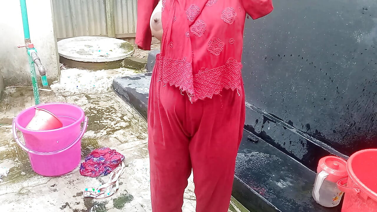 Amateur Desi Hot Step Mom Big Ass Big Nipple Outdoor Shower Exclusive Scene Captured By Her Step Son