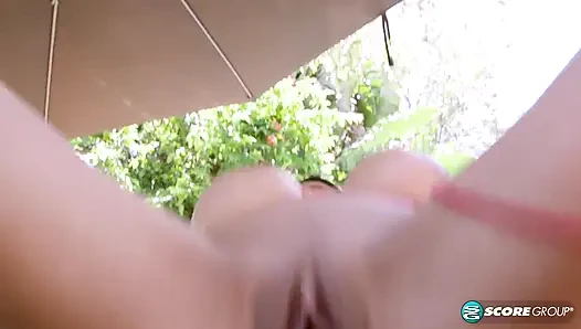 Amy Anderssen: Bikini-sex