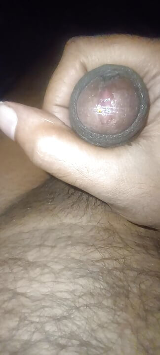 Indianos homens masturbando seu próprio pau