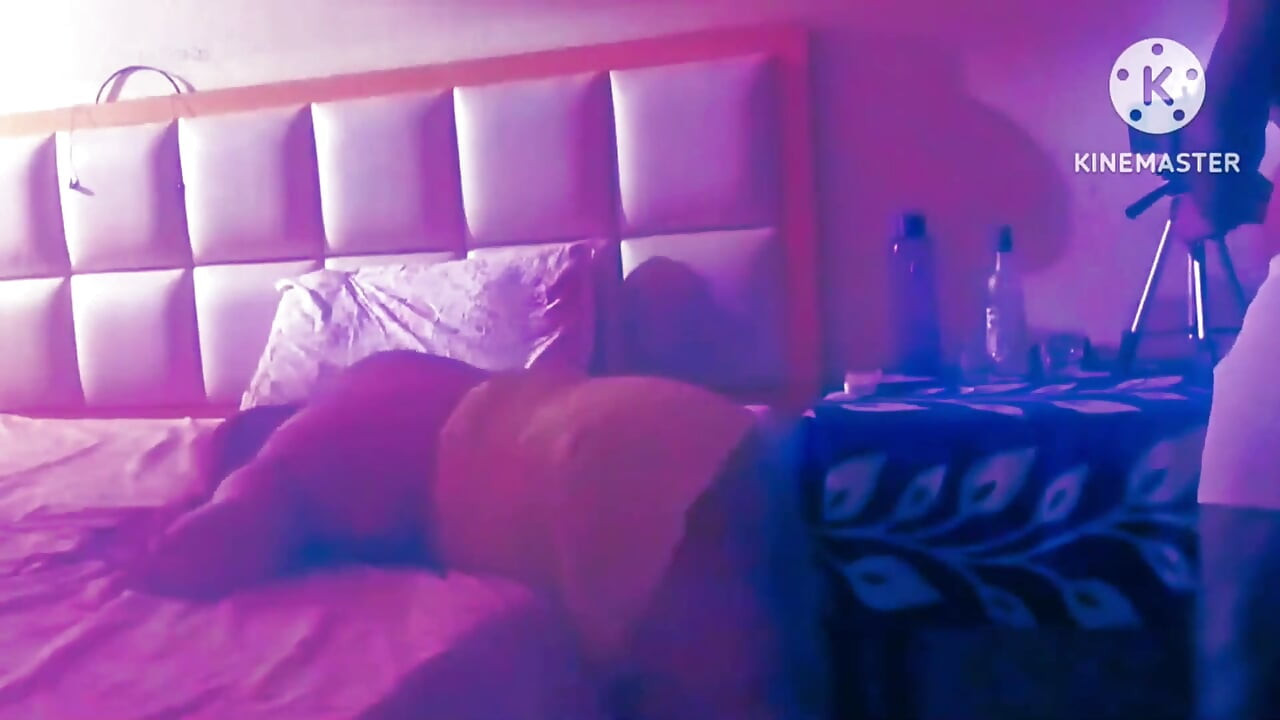 Cuplu Cu soție Sexy În Noaptea Lunii De Miere