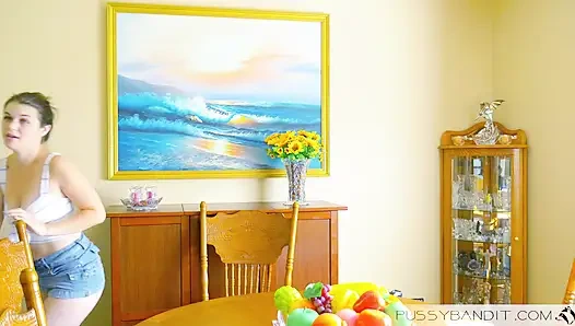 Anastasia rose fickte den freund ihrer stiefmutter