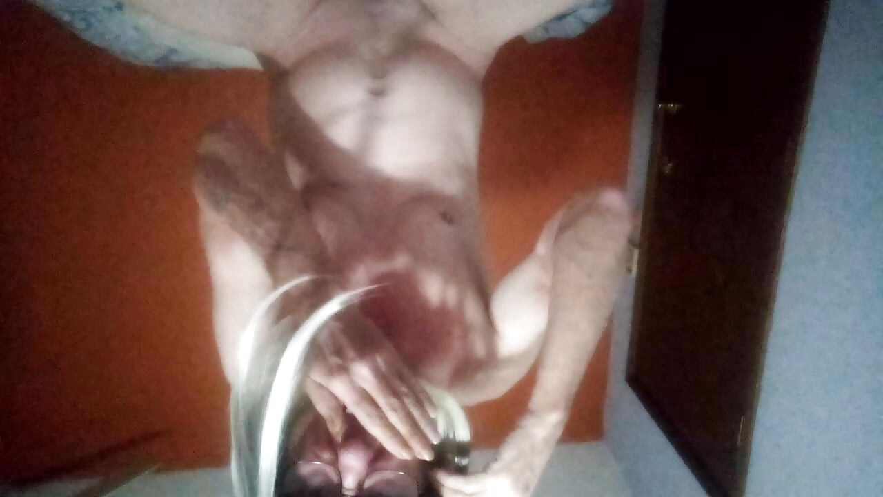 משחקת עם הדילדו שלי מוצצת ומזדיינת