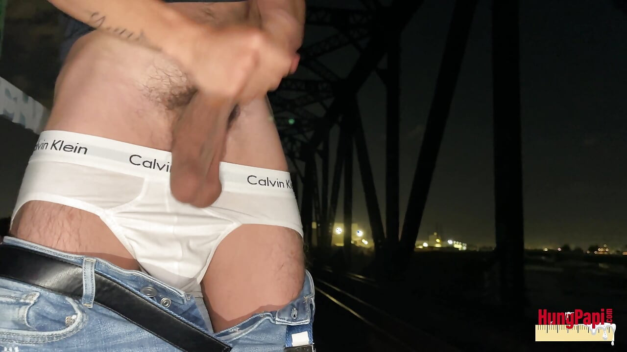 Big Dick Twink Solo Jerk off Big Cumshot Outdoor Caught Jerking off Hung Papi