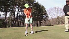 Jogo de golfe com sexo no final com belas mulheres japonesas com buceta peluda e com tesão