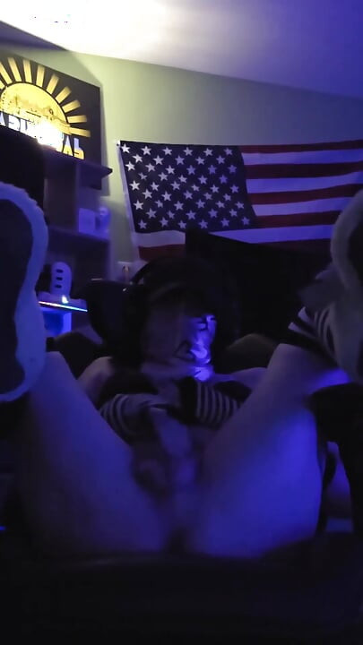Alisaxxxcumshot Performs Intense Solo Crossdressing Fantasy Tonight