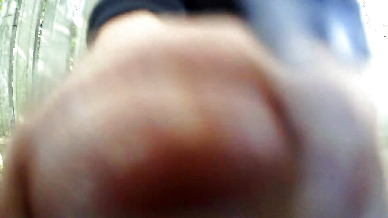 大鸡巴在镜头前射精, 阴户被干干净