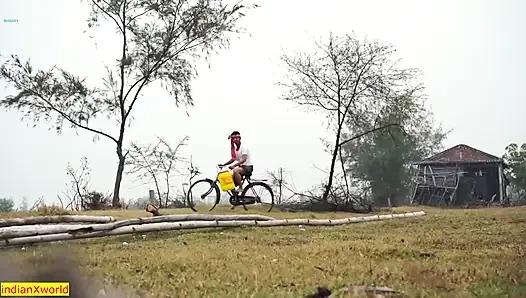 Indian Village Home Delivery Boy Fucking Big Boobs Bhabhi!