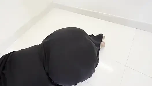 Muslimische arabische mollige stiefmutter von fremden gefickt - dicke möpse & riesiger arsch mit burqa Ägypten echter sex