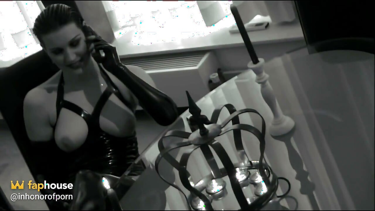 Fetish Threesome with Strap on and Piss