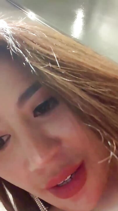 Mandi sambil colmek cantik bagnet bisa dientot kok