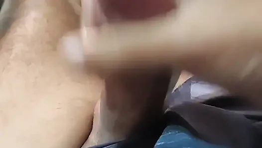 Ladysilva büyük yarağıma mastürbasyon yapmak ne büyük bir zevk