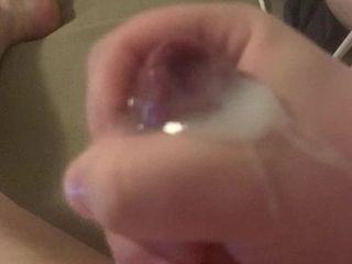 Cumshot after nice wank