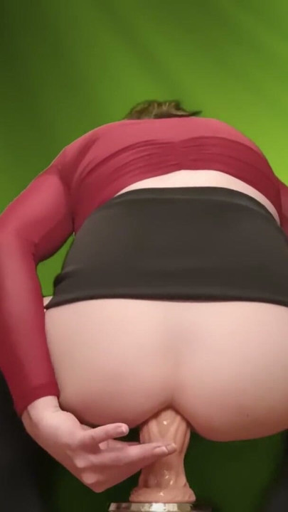 GinaTV in red dress | Clip 1