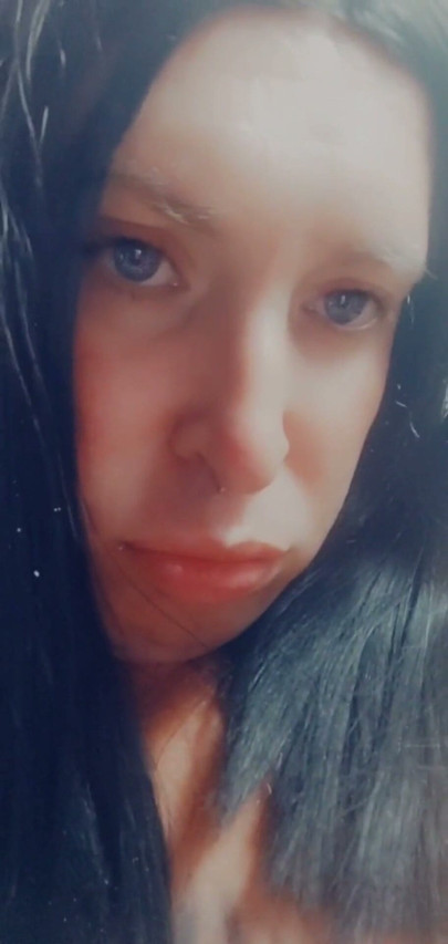 Bonnie masturbates and ends sweetly, tasting the cum. | Clip 2