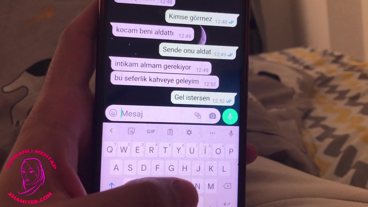 想要欺骗她丈夫的土耳其女人