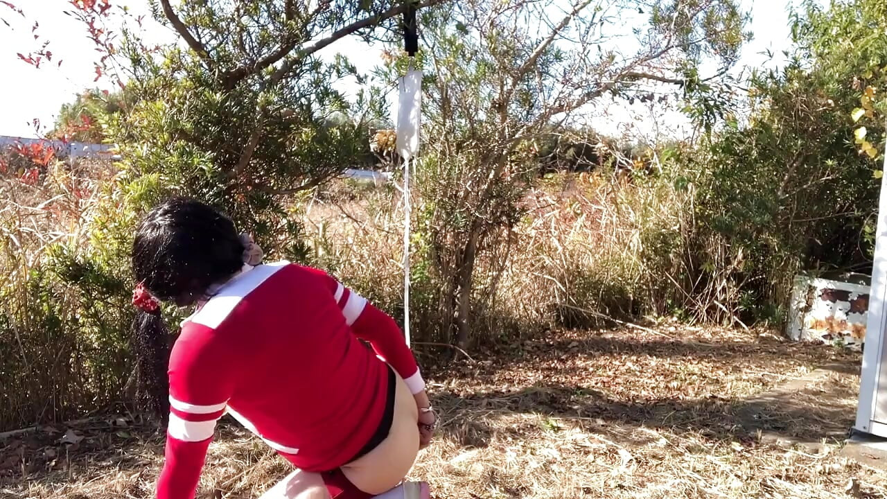 Beställ från tränaren No46 Anal pee medan du har bloomers på dig