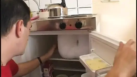Ateşli kız oğluyla oyuncu olmayı seviyor