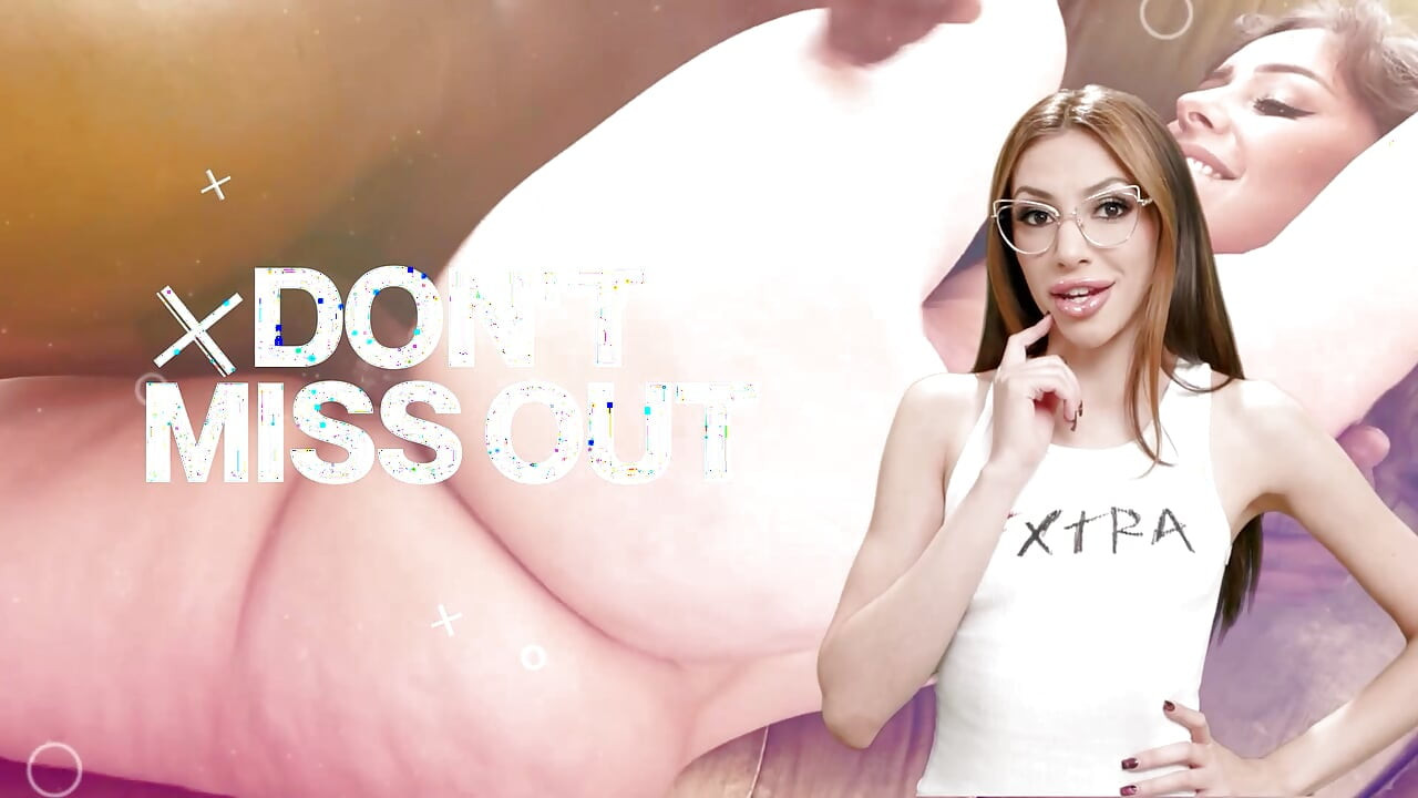 DFXTRA - Alexis Malone milf hatalmas faszra száll a GLORYHOLE-ban