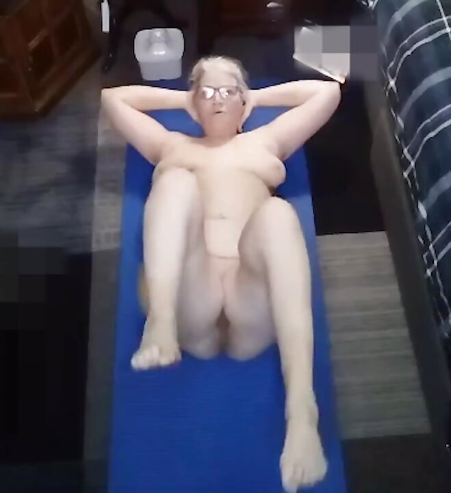Hot BBW MILF Doing My Morning Yoga Exercises!