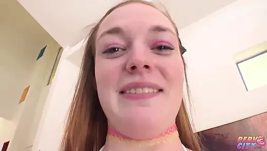 Samantha Reigns ve Jade Valentine için sıkı göt deliği sikişi