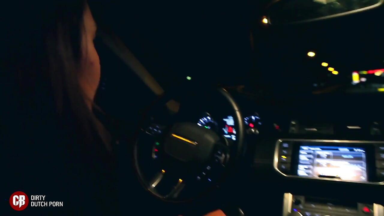 2 girls stuck at bikerbar