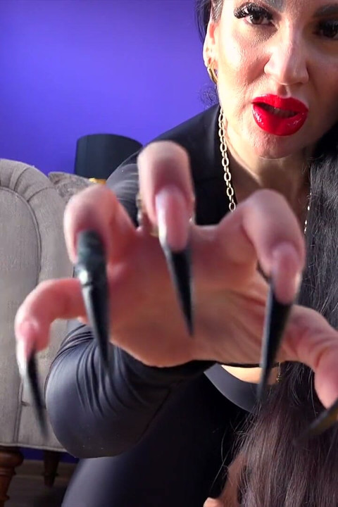 Vampire Femdom Queen Strapon POV