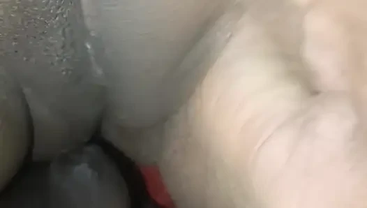 Yeni amcık yalıyor ve karımı emiyor