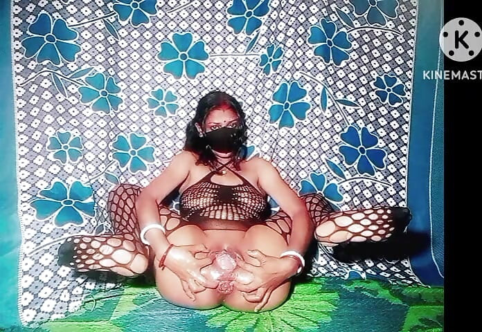 Mampi Bhabhi Big Pussy Desi Bhabhi Beautiful i