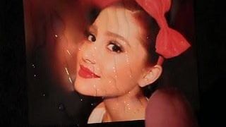 Prysznic Ariany Grande # 1
