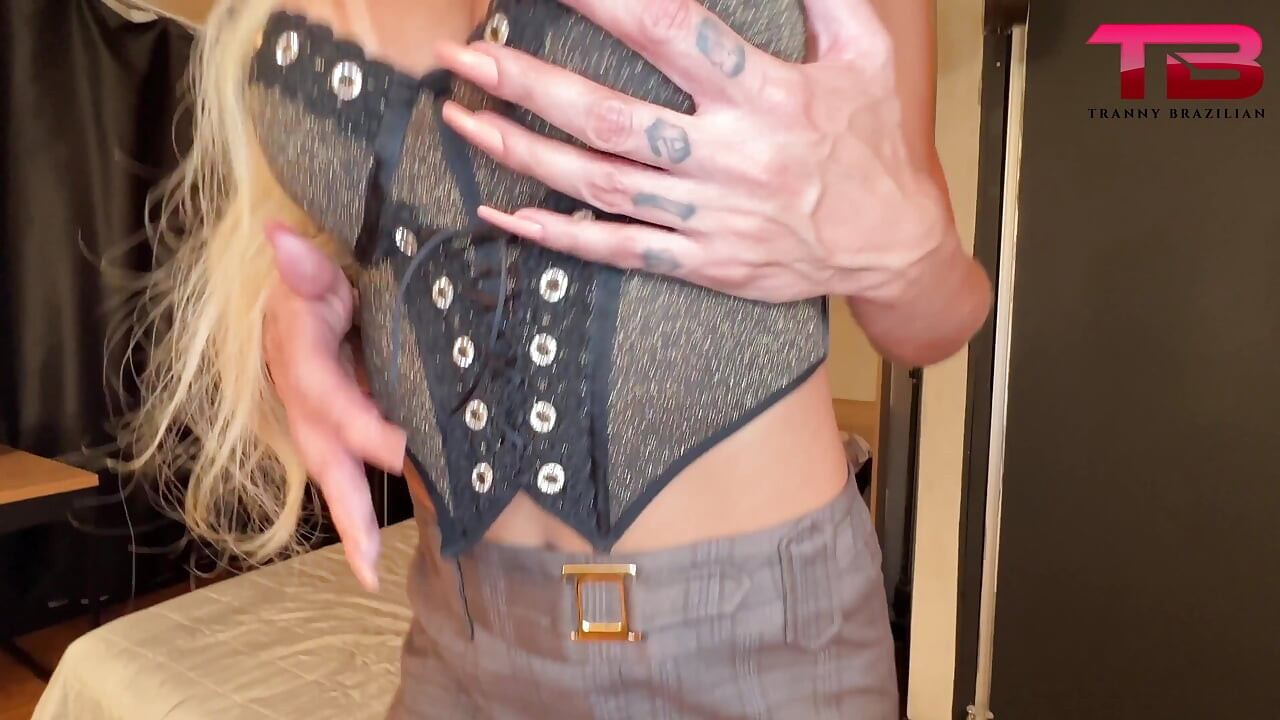 Isabella Salvatore Loves Monster Cock