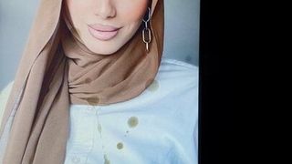 Hijab-Schlampe mit Tribut