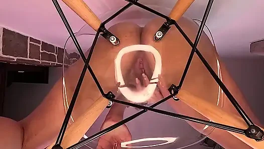 Golden Shower Glasss Sandalye