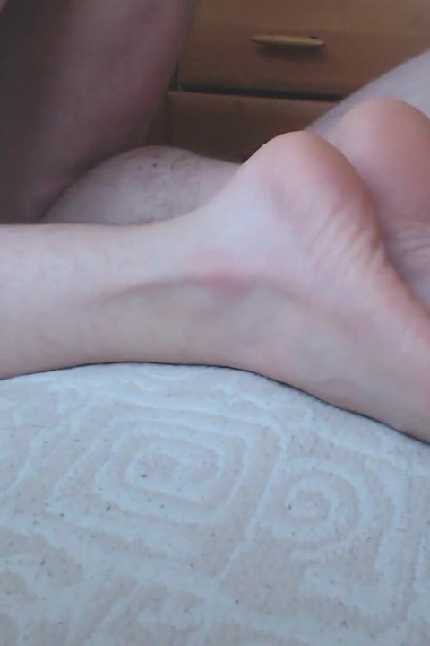 Cum on Sweet Twink's Feet (98 9)