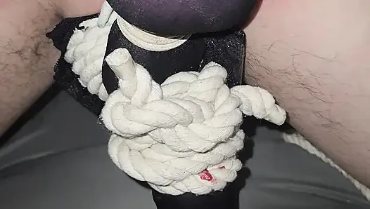 Goode Mädchen CBT Ein Nylon, Ein Paar Seile Und Ballbusting