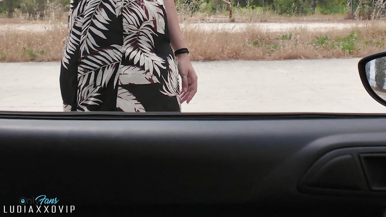 Innocent Hitchhiker asked for help and got a ride home and a pussy rubbing orgams