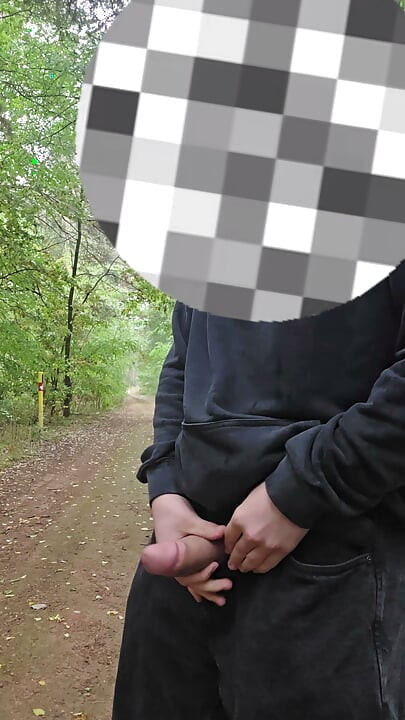 Teen Risky Outdoor Jerking (almost caught)