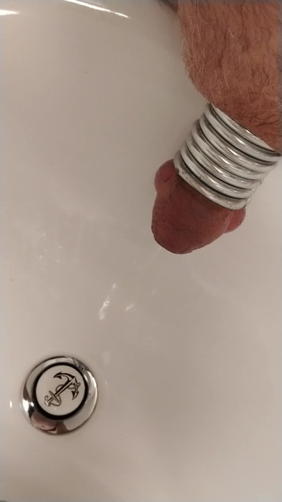 Pissing with steelrings